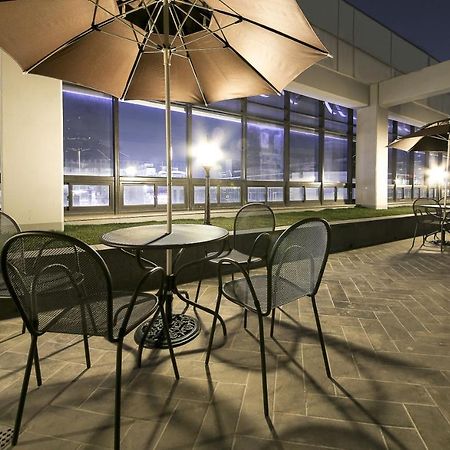 If Business Hotel Чангуон Екстериор снимка