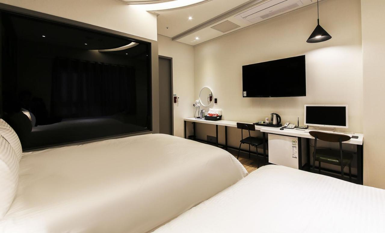 If Business Hotel Чангуон Екстериор снимка